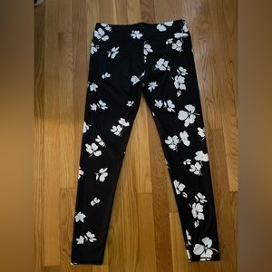 Fabletics - Floral Size Medium Pants